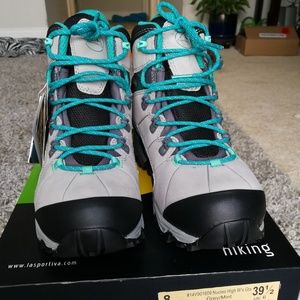 La Sportiva Nucleo High GTX Women's Grey/Mint Boot